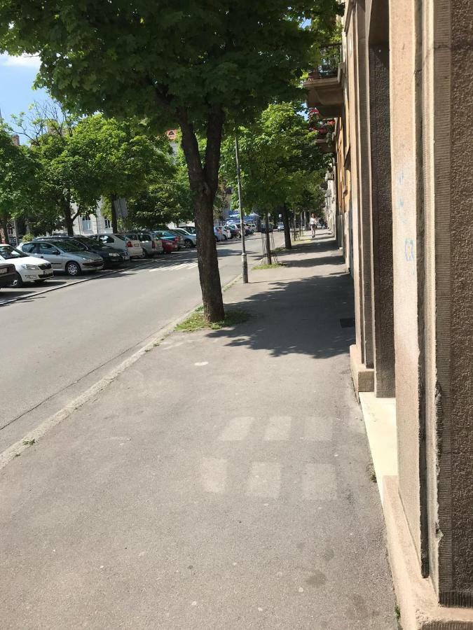 Apartment Lea Lux Belgrád Kültér fotó